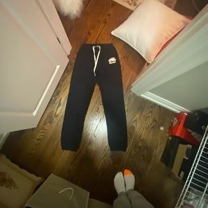 Black comfy roots sweatpants